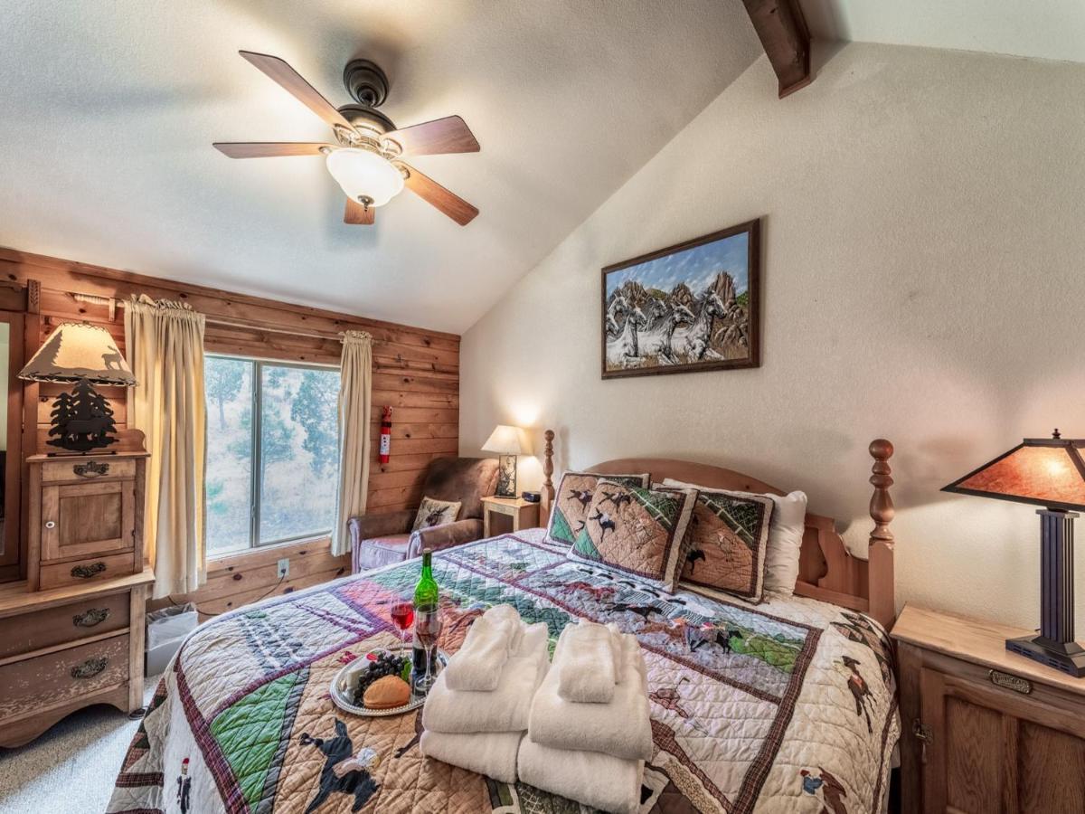 Moose Manor Villa รุยโดโซ ภายนอก รูปภาพ